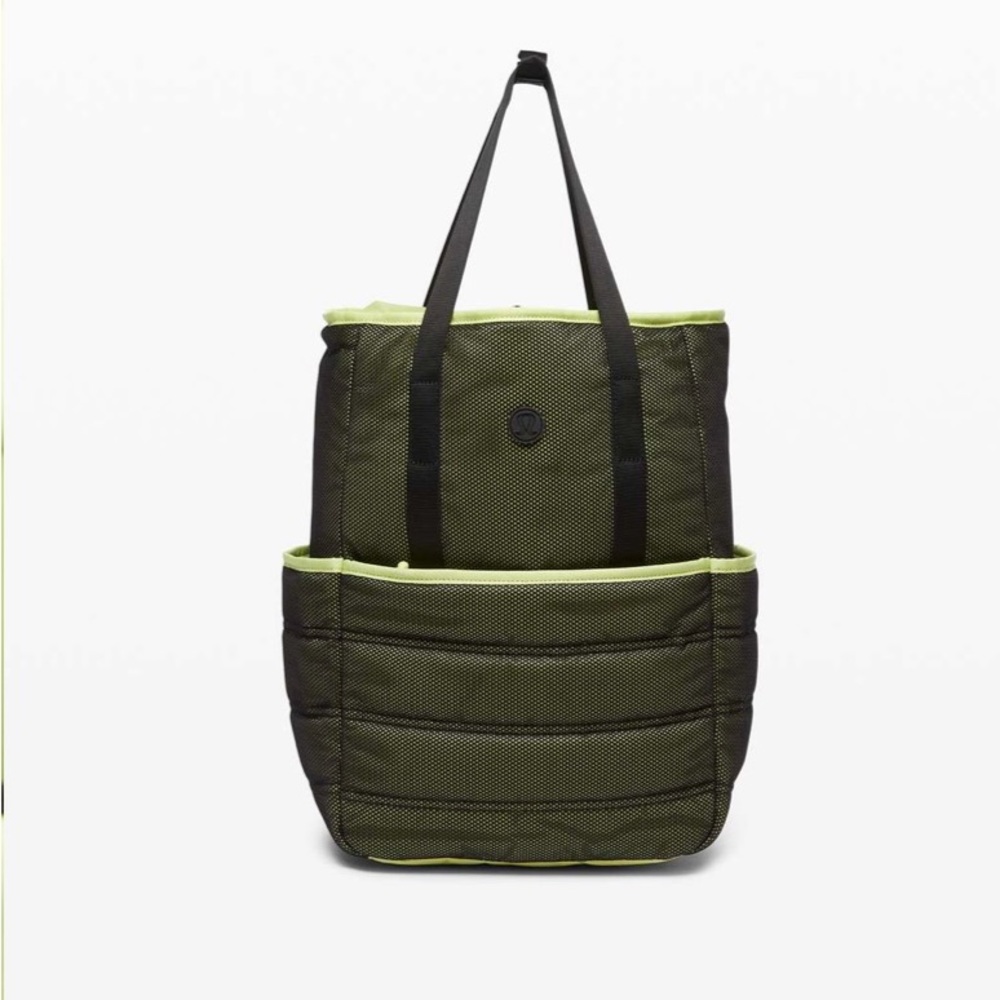 Lululemon Dash All Day Backpack
Black / Lemon Vibe